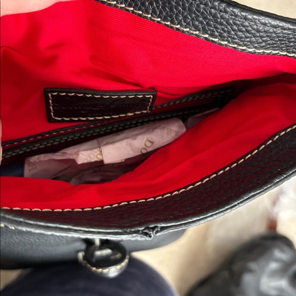 NWT Dooney and Bourke Small Leather Toggle Crossbody Bag - Picture 3 of 3